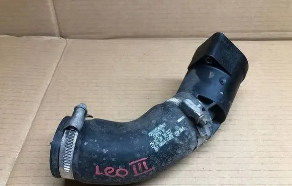 Seat Leon (5F) Intercooler hose/pipe 04L145762AD 04L145828D