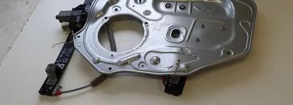 Ford B-MAX Front door window regulator with motor