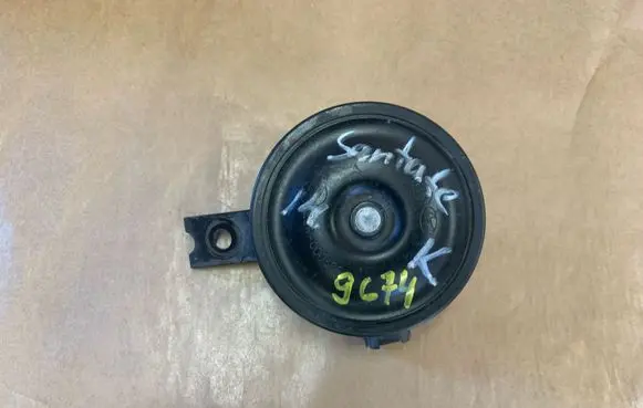 Hyundai Santa Fe Horn signal 966202W700