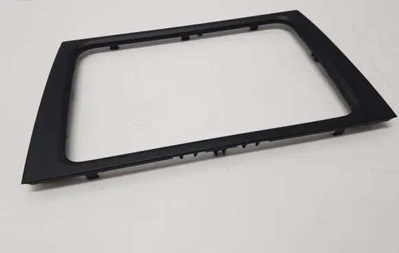 Radio/GPS head unit trim