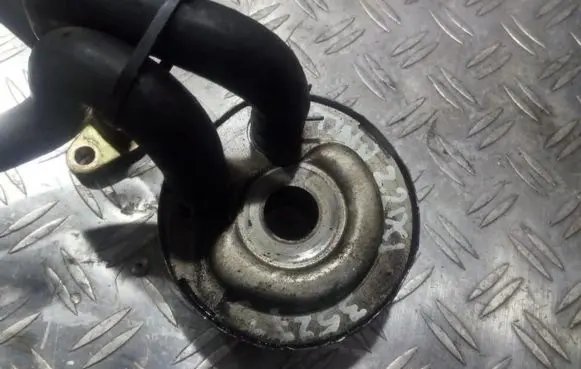 Engine oil radiator