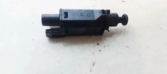 Volkswagen Golf III Brake pedal sensor switch 191945515