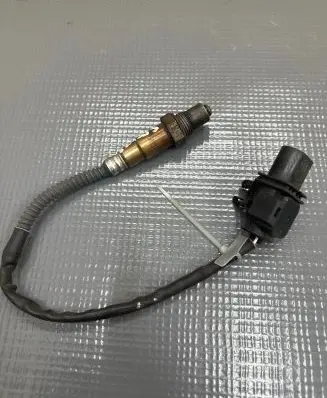 Volvo S80 Lambda probe sensor 30751138 0258017107 689181