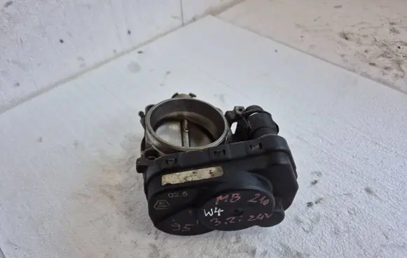 Mercedes-Benz E W210 Throttle valve 0001419725