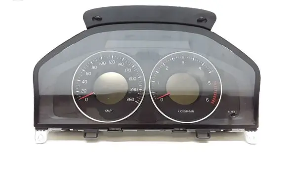 Volvo V70 Speedometer (instrument cluster) 31343323AA 31343323