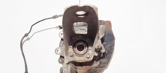 BMW X5 E53 Rear wheel hub
