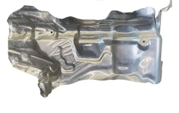 Mini Clubman F54 Heat shield in engine bay 6882183