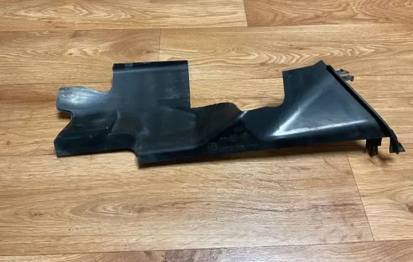 Renault Megane III Intercooler air guide/duct channel 214940005R