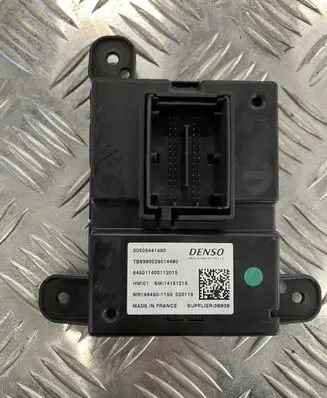 Alfa Romeo Stelvio Air conditioning/heating control unit 505441490