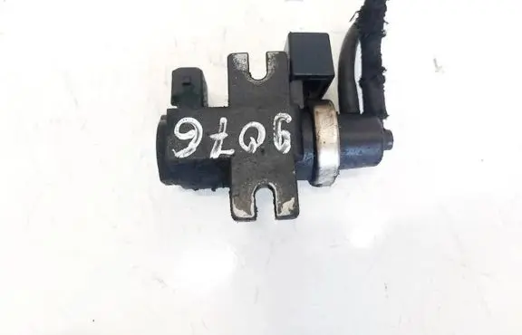 BMW 1 E81 E87 Turbo solenoid valve 7.22796.00 2247906