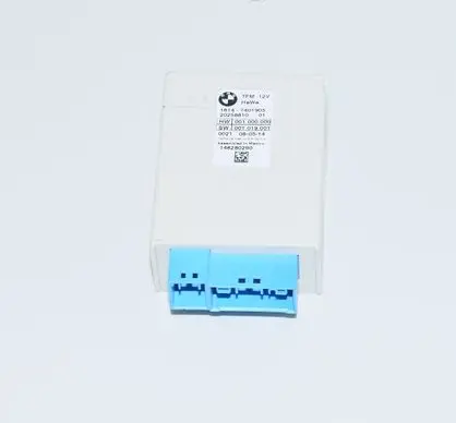 BMW i3 Fuel injection pump control unit/module 7401905