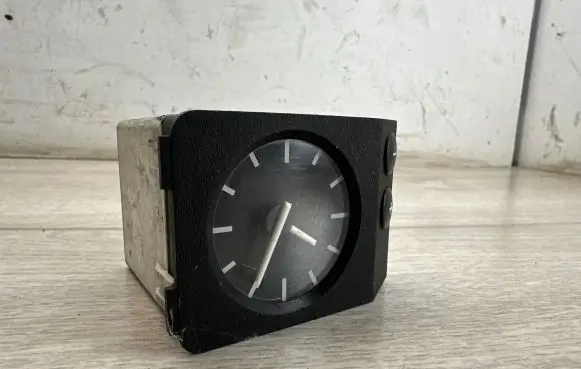 BMW 3 E36 Clock 1387414