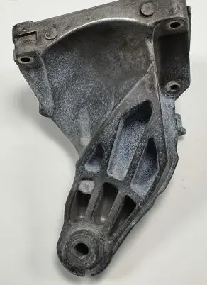 Mercedes-Benz GLK (X204) Engine mounting bracket A6512231304