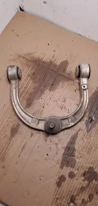 Mercedes-Benz ML W164 Front lower control arm/wishbone KAG94581