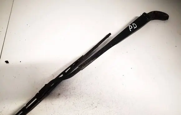 Mini One - Cooper R50 - 53 Front wiper blade arm