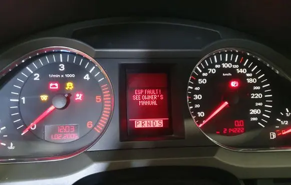 Audi A6 S6 C6 4F Speedometer (instrument cluster) 4F0920900S 4F0910900A 503000731202