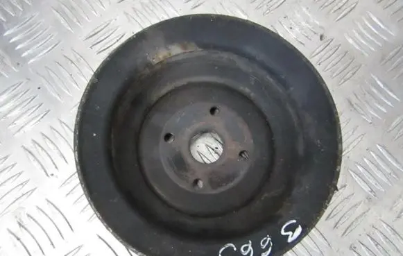 Mitsubishi Pajero Crankshaft pulley
