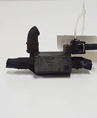 Audi A6 S6 C5 4B Turbo solenoid valve 078906283 72268700 02T302