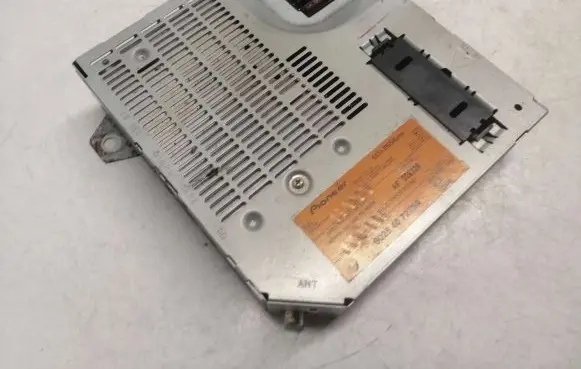 Renault Espace III Sound amplifier 6025407279A SCU2556ZRN 028339