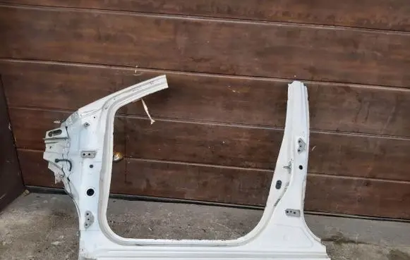 Toyota Aygo AB40 Pillar (middle) AYGOIILEWYBOK7380