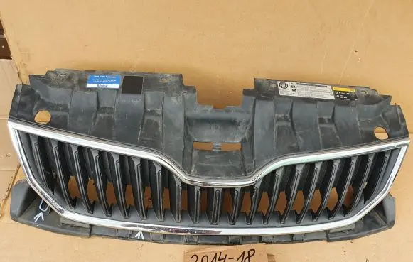Skoda Fabia Mk3 (NJ) Front bumper upper radiator grill 6V0853653