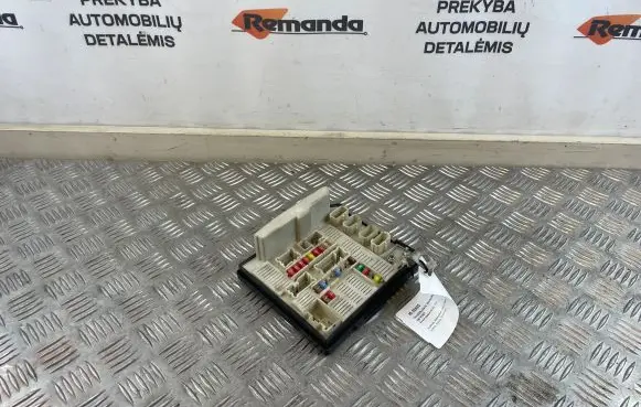 Renault Megane II Fuse box set 8200481866 8711179423 51580A