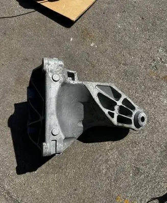 Mercedes-Benz Sprinter W907 W910 Engine mounting bracket A6512231704