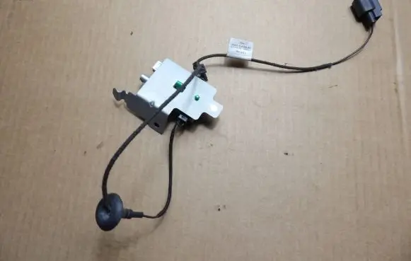Ford Fiesta Aerial antenna amplifier BA6T18C847AB
