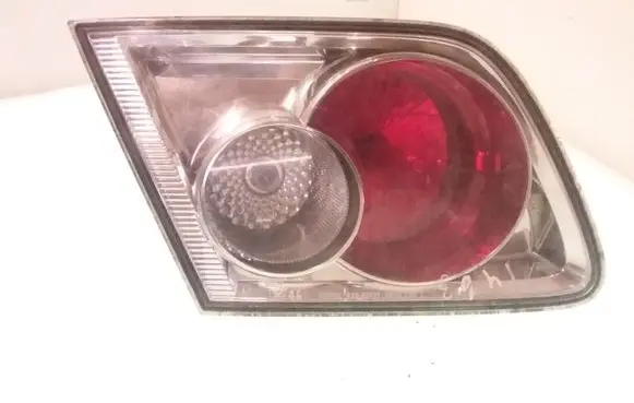 Tailgate rear/tail lights