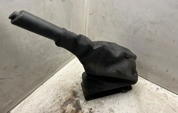 Renault Trafic II (X83) Hand brake release handle 8200415115