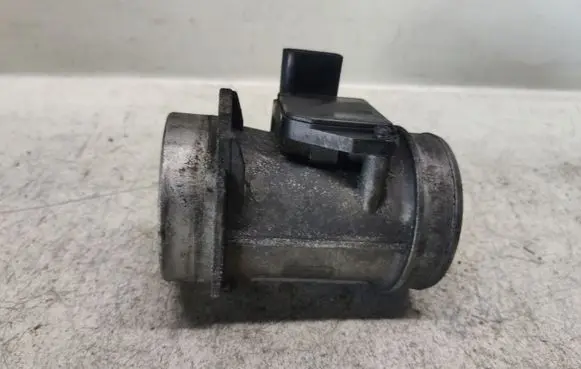 Audi A6 S6 C5 4B Mass air flow meter DMA0206