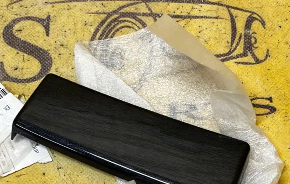 BMW 5 E39 Dashboard glove box trim 51458159741 8159741