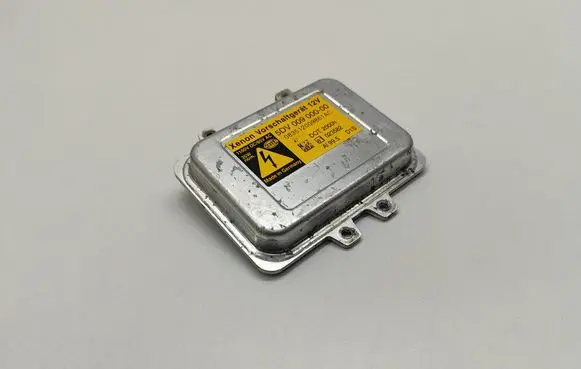 BMW 5 E60 E61 Headlight ballast module Xenon 5DV00900000 5DV009000 D1S