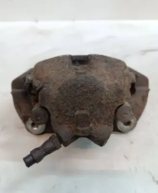 BMW X3 E83 Front brake caliper 8463