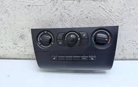 BMW 1 E81 E87 Climate control unit 9147297