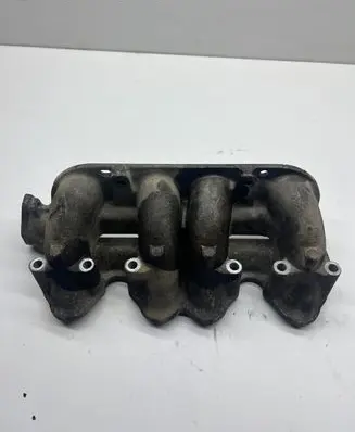 Volkswagen Golf IV Intake manifold 038129714