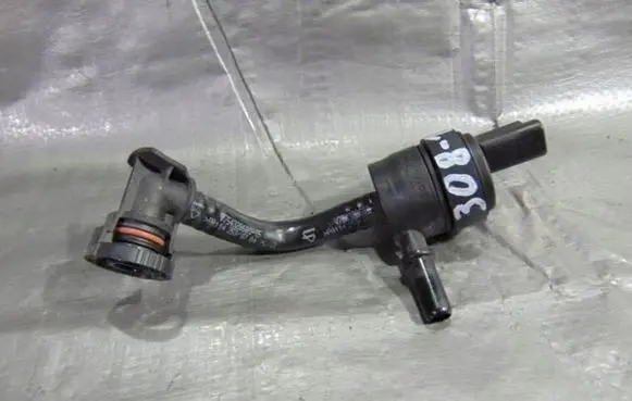 Peugeot 308 Vacuum valve 