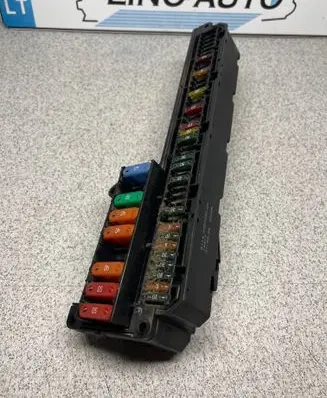 BMW 5 E60 E61 Fuse module 6957330