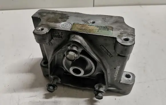 Dodge Durango Gearbox mounting bracket