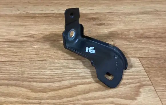 Opel Insignia A Radiator mount bracket 3508