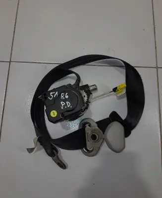 Volkswagen Caddy Front seatbelt NOCODE
