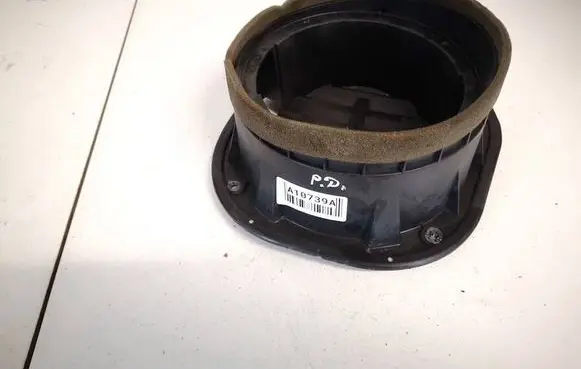 Citroen C4 I Picasso Side speaker trim/cover 9657726580
