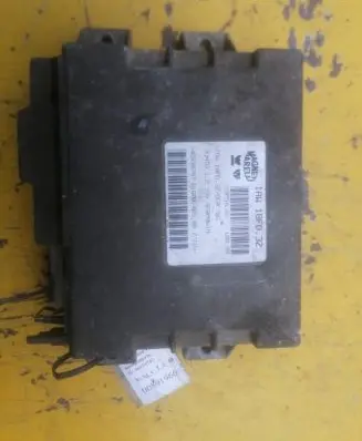 Fiat Punto (176) Engine control unit/module 46534747 61600.405.00