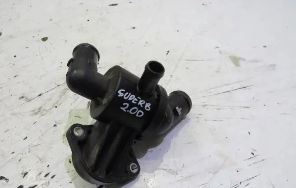 Skoda Superb B6 (3T) Engine coolant pipe/hose