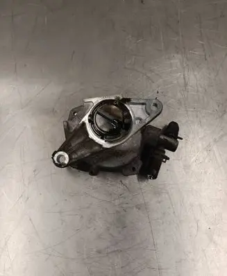 Mitsubishi Outlander Vacuum pump