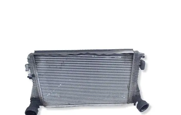 Volkswagen Touran I Intercooler radiator 1K0145803