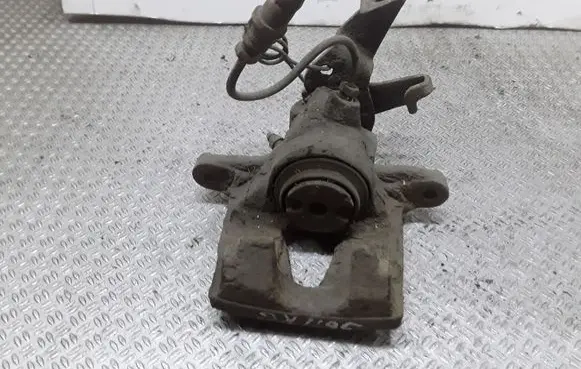 Opel Movano A Rear brake caliper