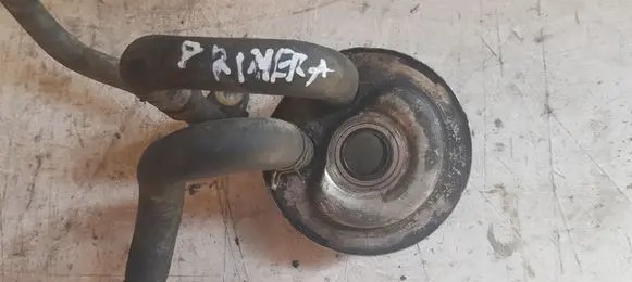 Nissan Primera Oil filter mounting bracket