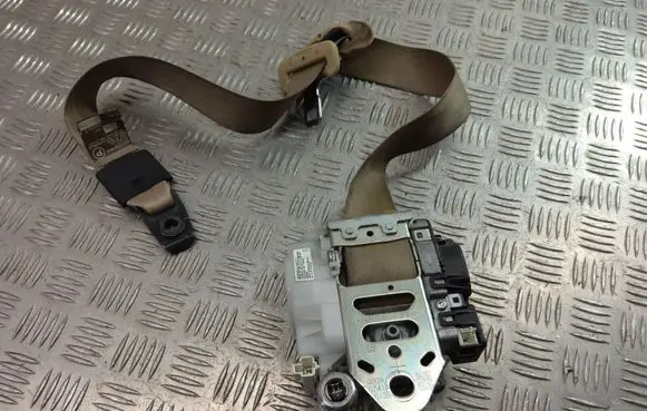 Lexus LS 460 - 600H Front seatbelt 7J08280310