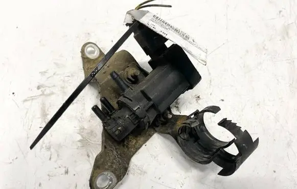 Citroen C3 Picasso Turbo solenoid valve 9652570180